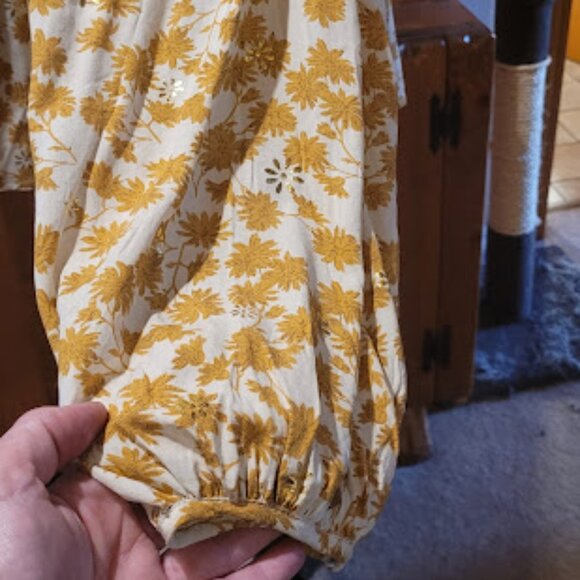 #123 Gold viscose floral print boho blouse - Picture 3 of 6